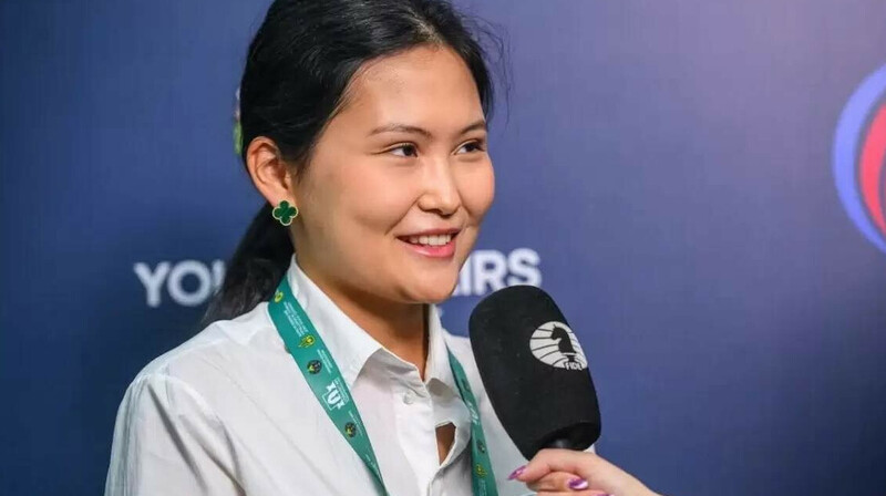 Тоқаев шахматтан үш дүркін әлем чемпионы Бибісара Асаубаеваны құттықтады