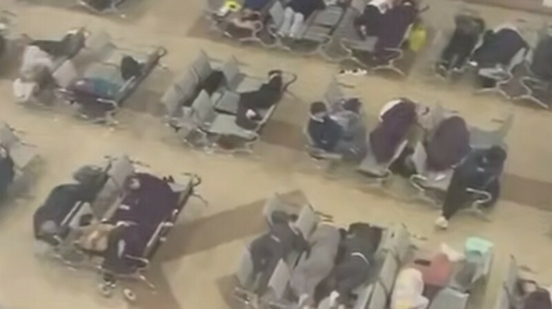 Scat-тың Тараз – Екатеринбург рейсінің жолаушылары әуежайда қалып қойды