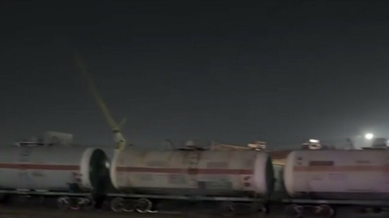 Талдықорғанда теміржол цистерналары рельстен шығып кетті