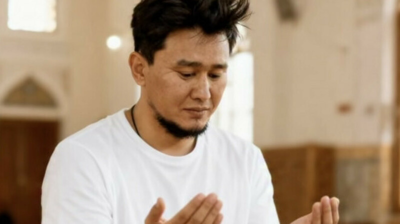 «Қанша қатын алдың, біреуін туғыза алмадың»: Жахан жанын жаралаған пікірдің иесі үшін кешірім сұраған