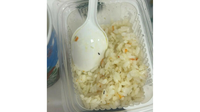 Қарағандыда аурухана тамағынан қоңыз шыққан