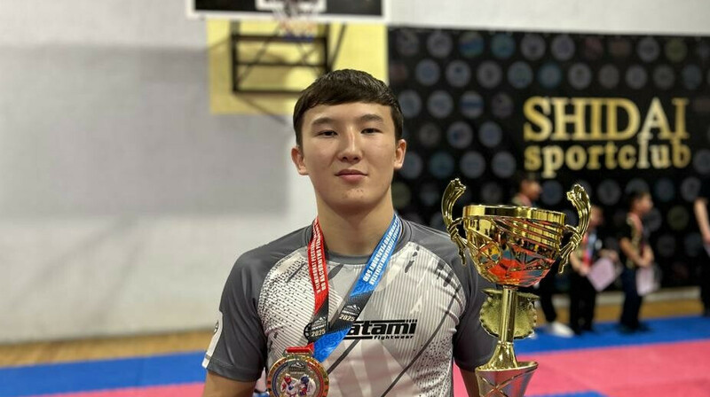 Ережесіз жекпе-жекте 18 жастағы жігіт ауыр жарақат алған