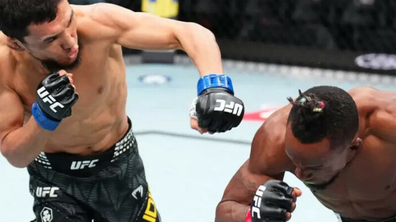Қазақстандық файтер Әліби Идіріс UFC-дегі алғашқы жеңісіне қол жеткізді