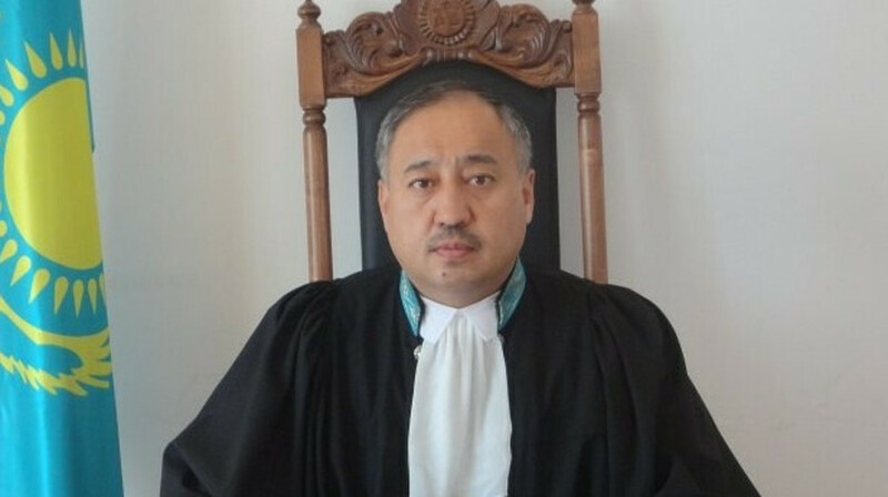 Челахқа үкім шығарған судья қызметінен кетті