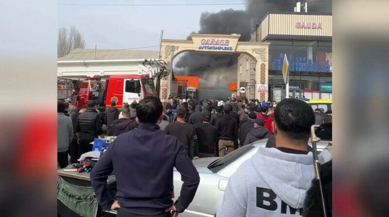 Шымкентте автокөлік жөндеу ғимаратынан өрт шықты