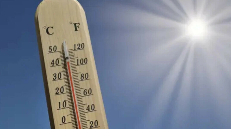 Алматыда таңнан бері нөсер жауын жауып тұр