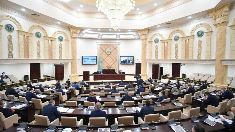 30 жыл бойы заң қабылдаған Сенаттың соңғы отырысы өтті