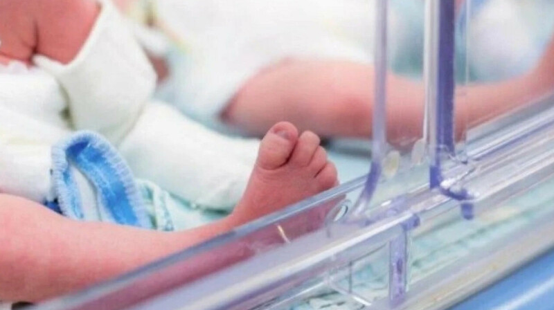 Әйел қонақ үйде босанып, нәрестені кәріз құбырына ағызып жіберген