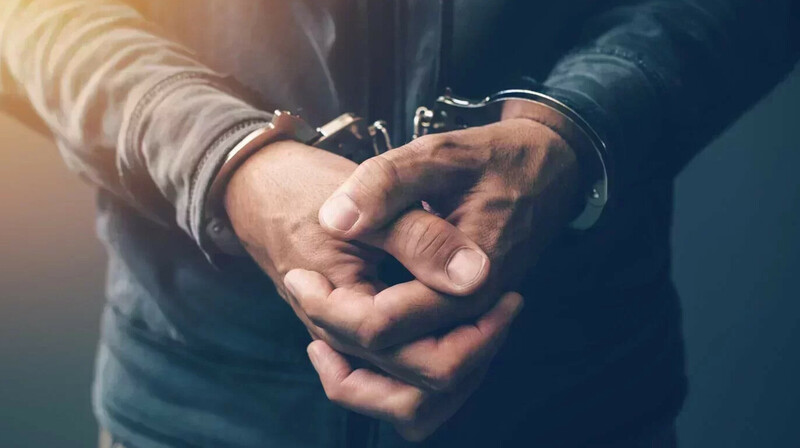 Түркістанда 5 млн теңге бопсалаған ер адам ұсталды.